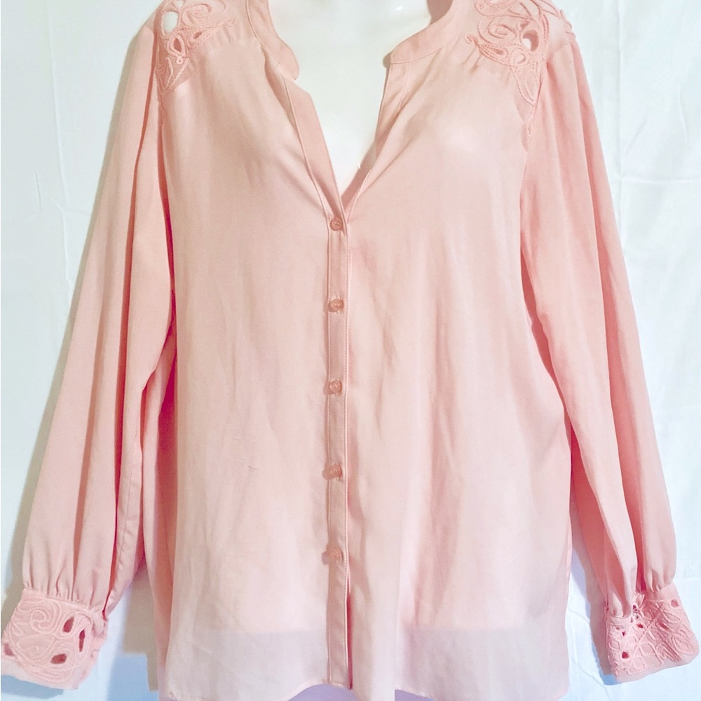 Ladies Blouse - Picture 1 of 5